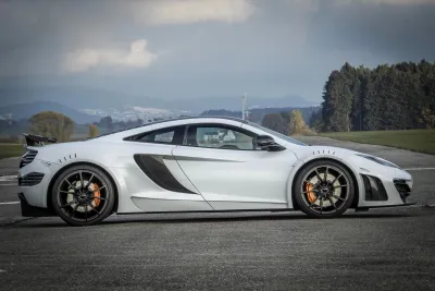 McLaren - 12C